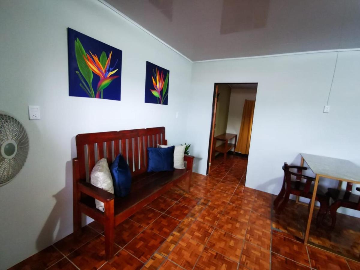 The Corner Airbnb Пуерот-Хіменес Екстер'єр фото