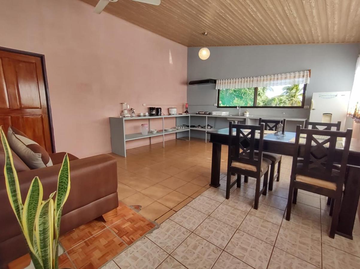 The Corner Airbnb Пуерот-Хіменес Екстер'єр фото