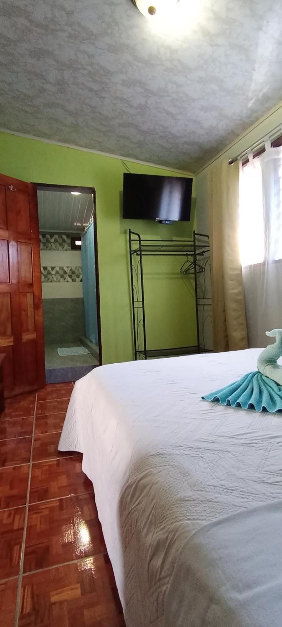 The Corner Airbnb Пуерот-Хіменес Номер фото